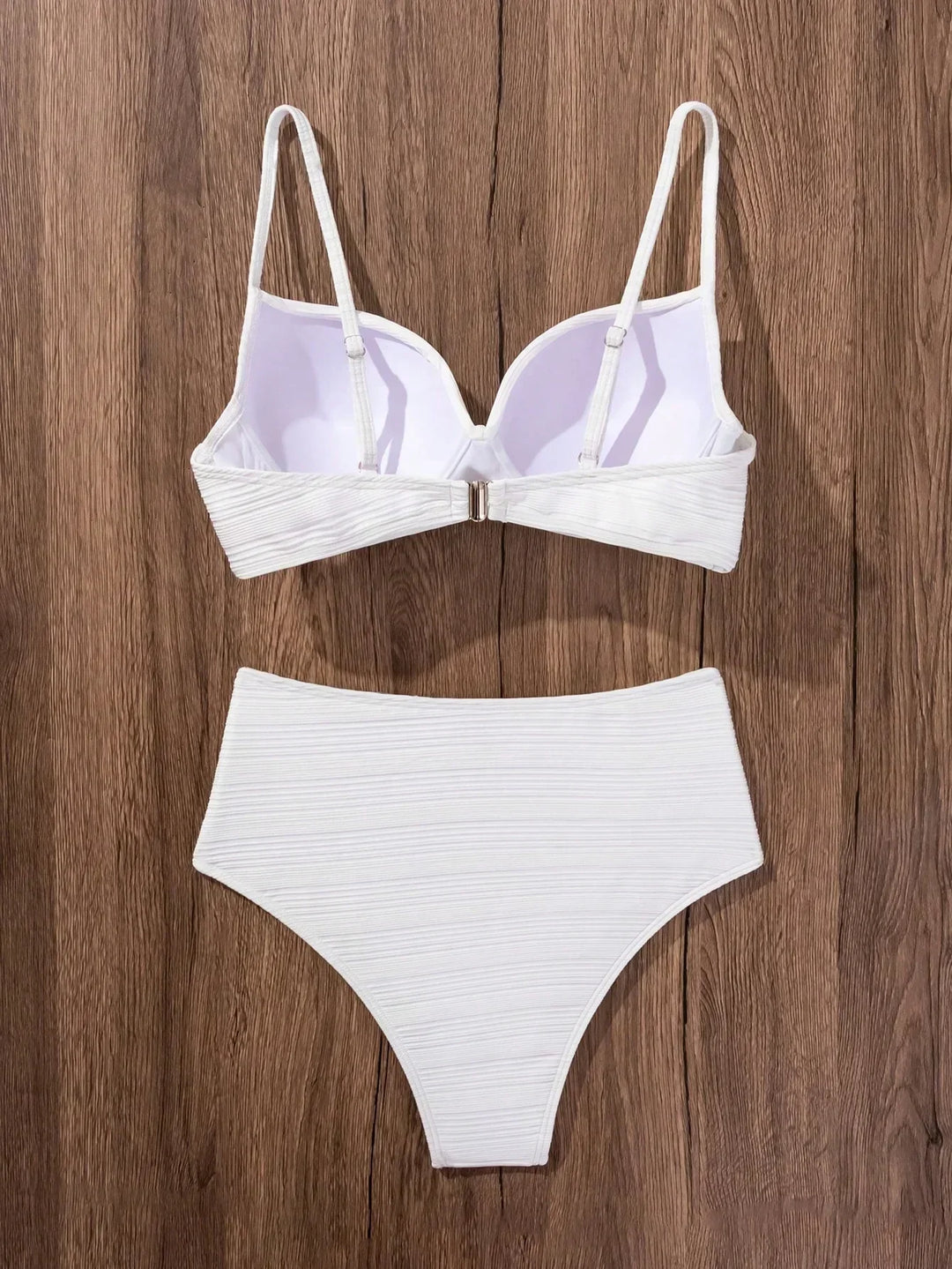 Sandra | High Support Überkreuztes Top, High Waist Bikini