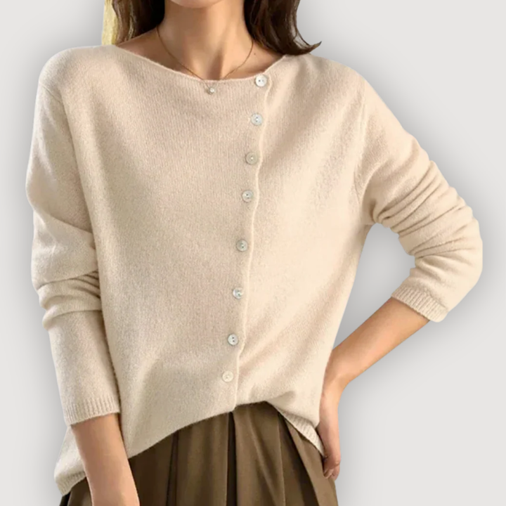 ESME – STRICKJACKE MIT KNÖPFEN