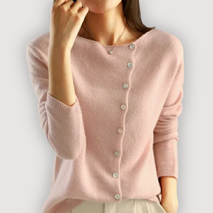 ESME – STRICKJACKE MIT KNÖPFEN