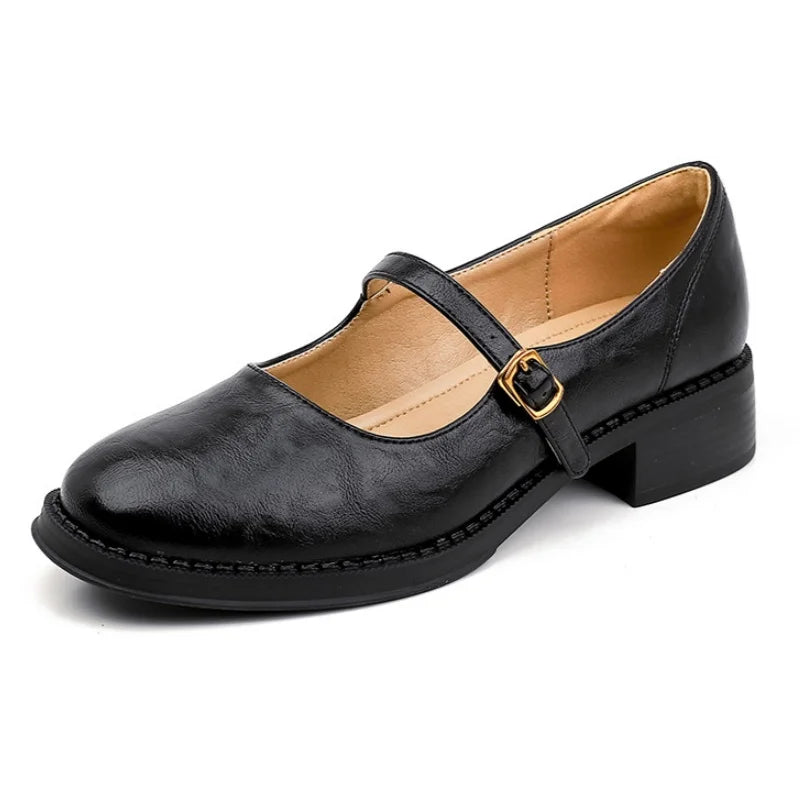 Klassische Mary Janes aus Leder