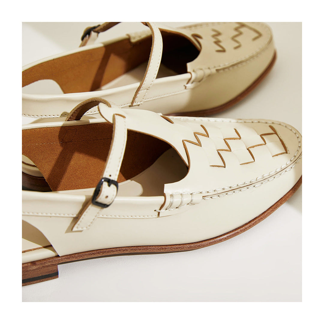 Carol - Gewebte Charm-Sandalen