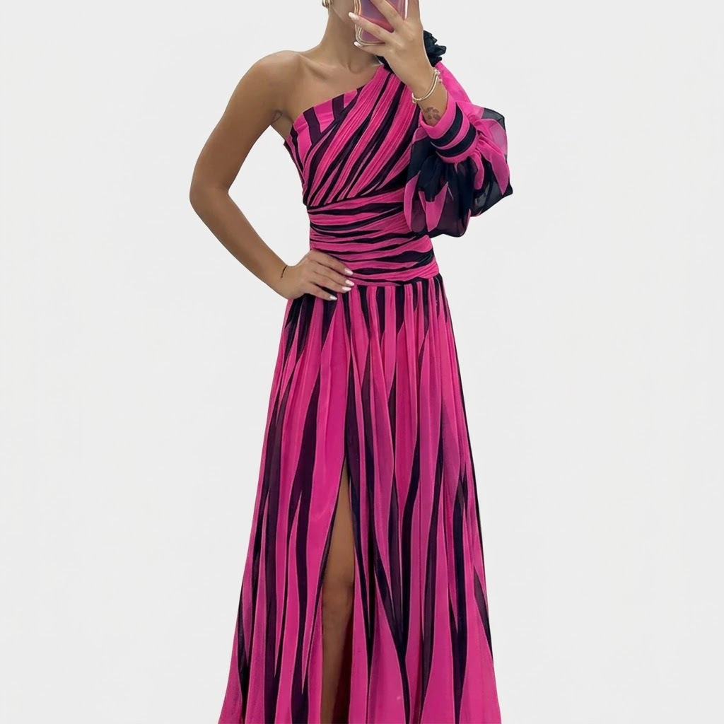 Shiloh | Gestreiftes One-Shoulder Maxikleid